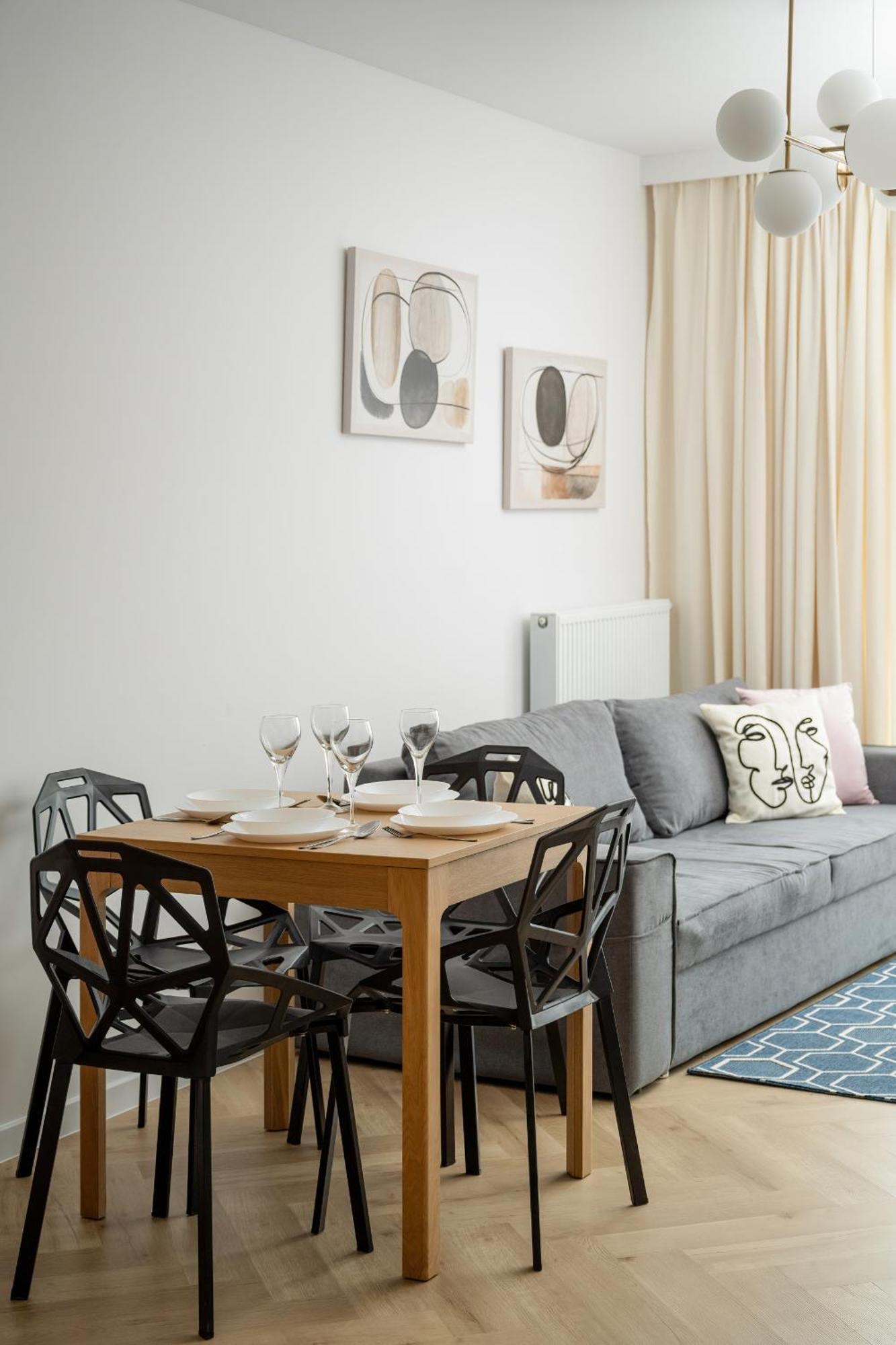 Michalczyka Stylish Apartment With Parking In The City Center Of Wroclaw By Noclegi Renters מראה חיצוני תמונה